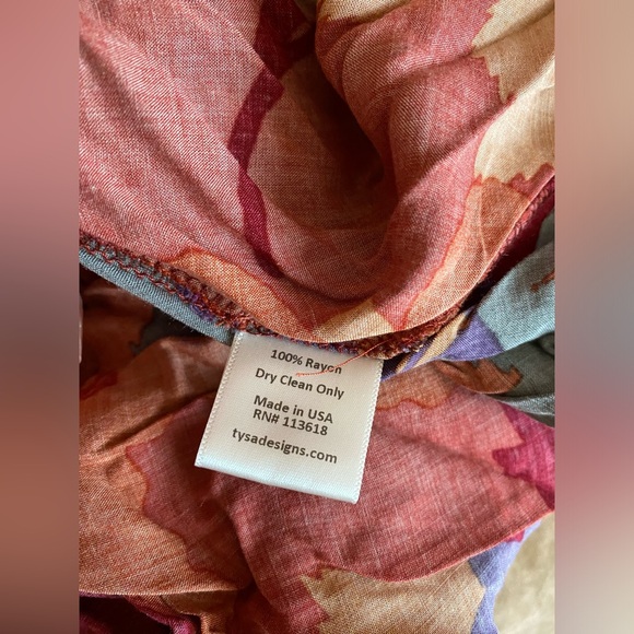 Flamenco style wrap around dress - Picture 6 of 8